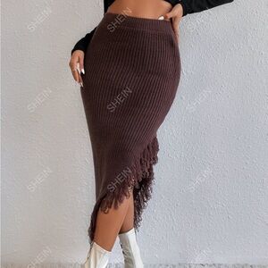 Hem knit skirt